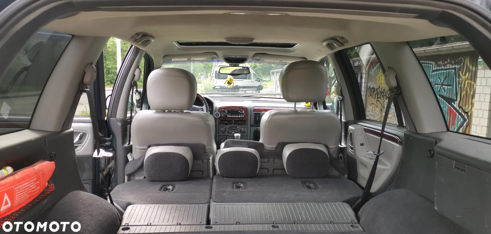 Jeep Grand Cherokee 4.7 Overland - 19
