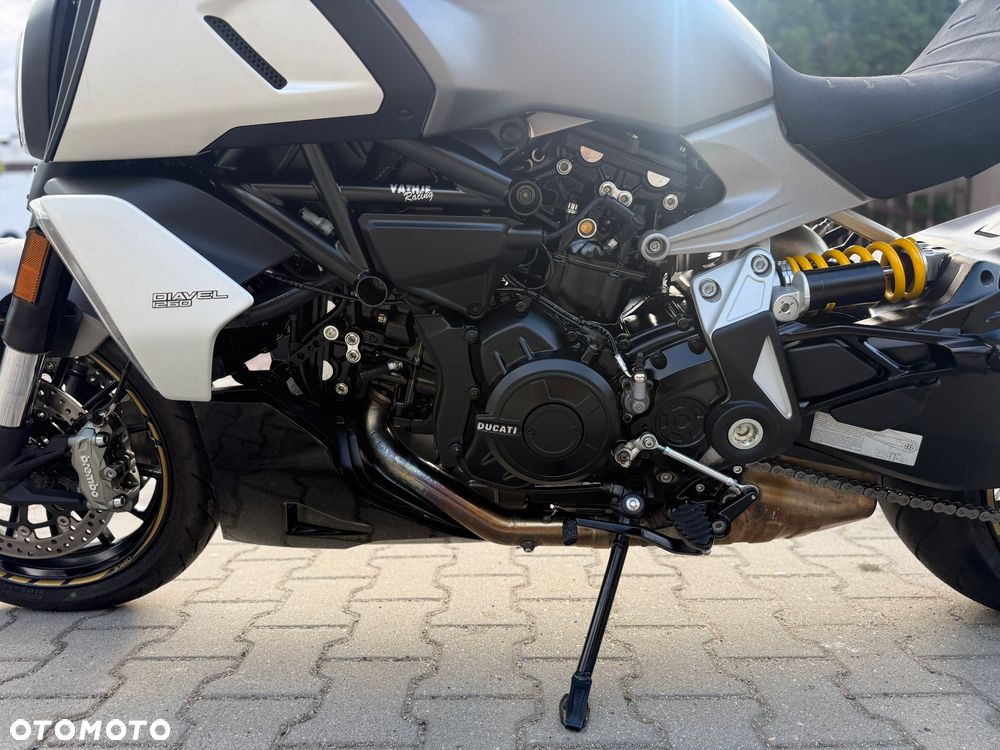 Ducati Diavel - 23
