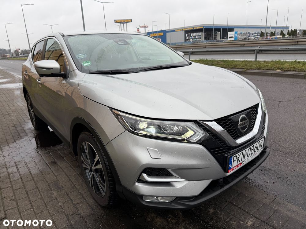 Nissan Qashqai 1.2 DIG-T N-Connecta Xtronic EU6 - 2