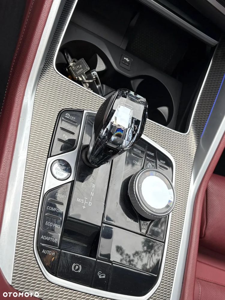 BMW X6 xDrive40i - 11