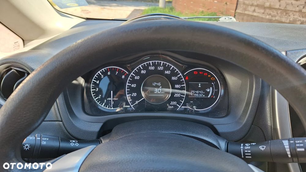 Nissan Note - 10