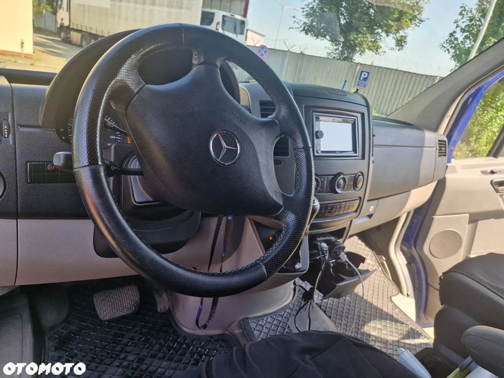 Mercedes-Benz Sprinter - 4