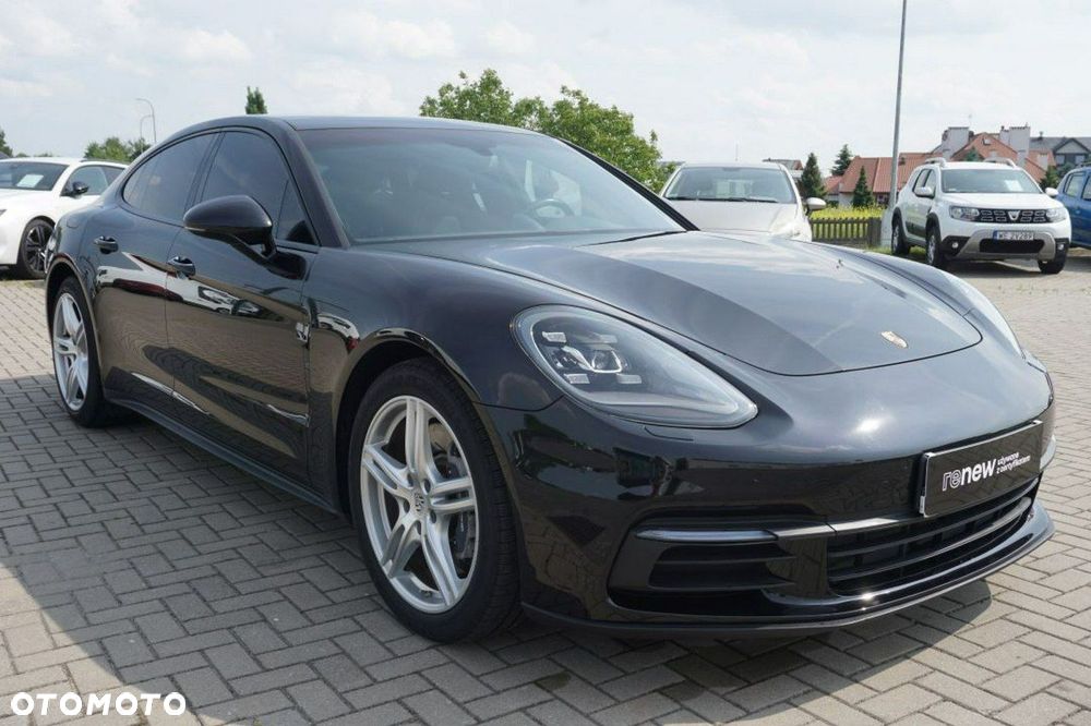 Porsche Panamera 4 - 3