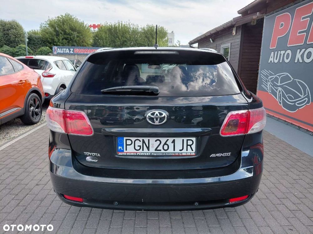 Toyota Avensis - 7