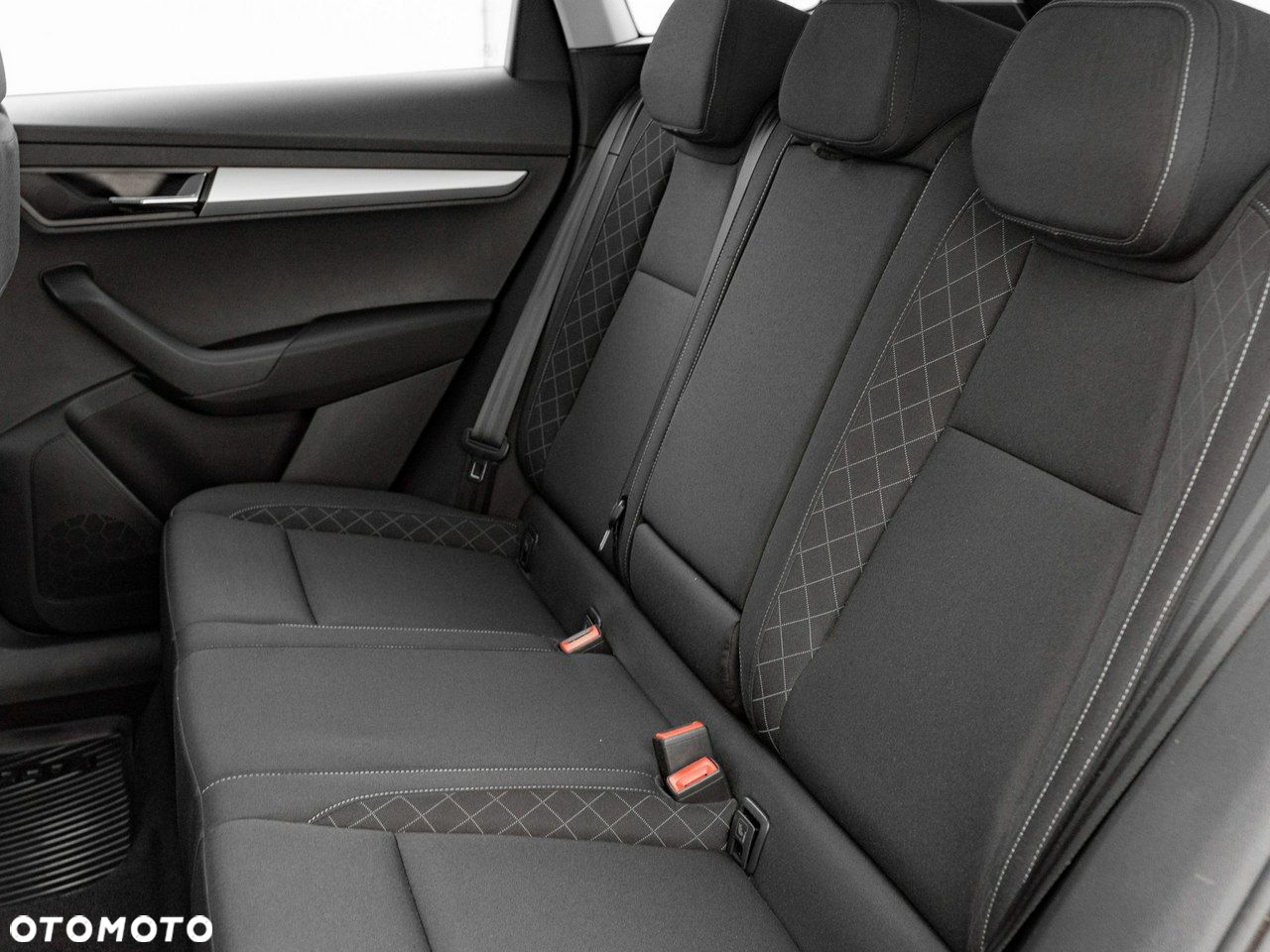 Skoda Karoq 1.6 TDI 4x2 Ambition - 25