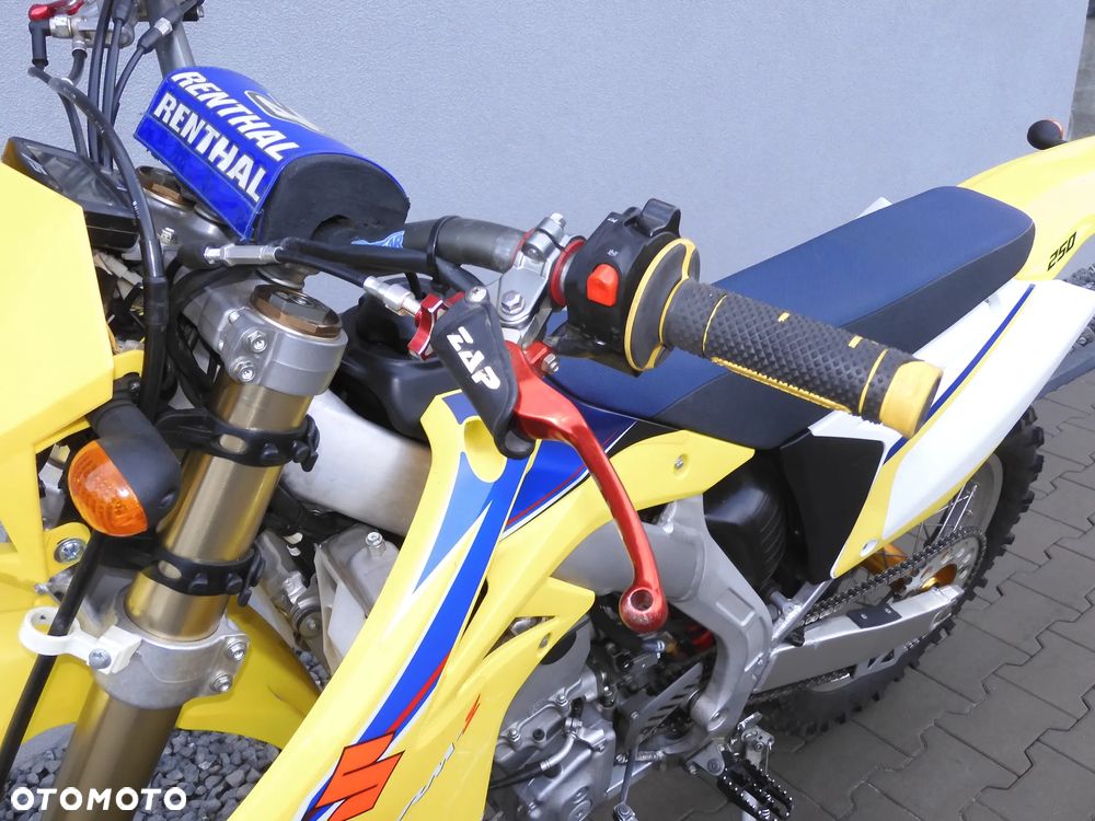 Suzuki RM-Z - 20