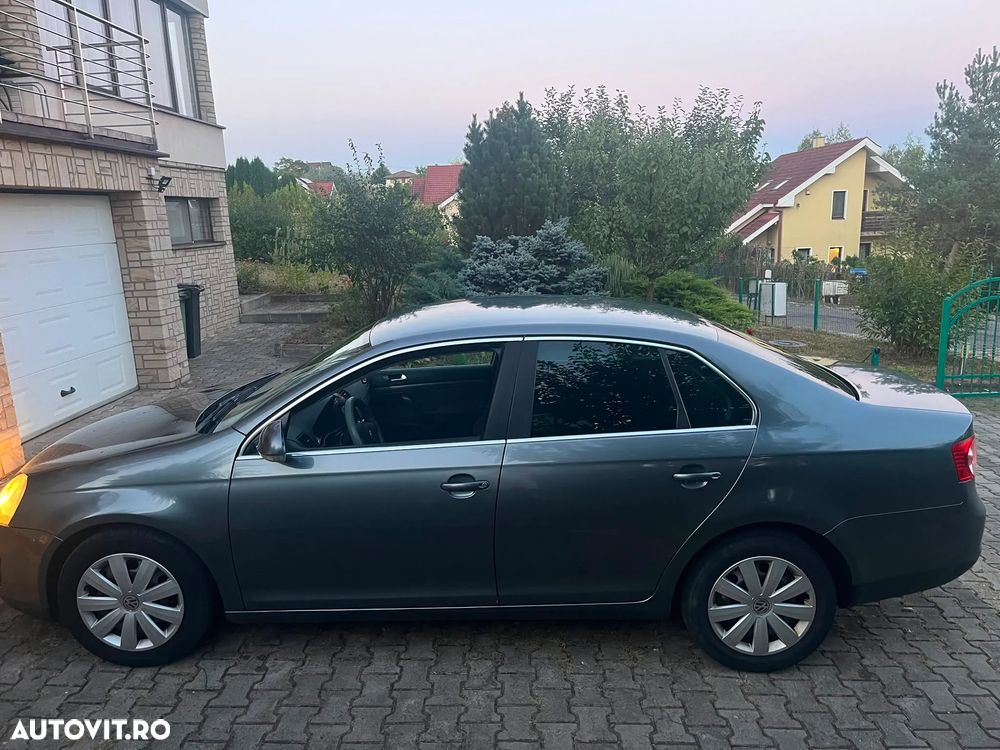 Volkswagen Jetta 1.9 TDI Comfortline - 3