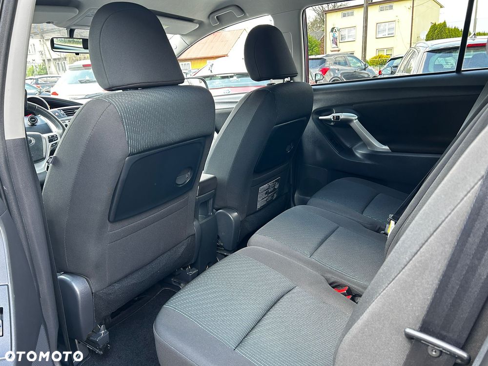 Toyota Verso 1.8 5-Sitzer Skyview Edition - 12