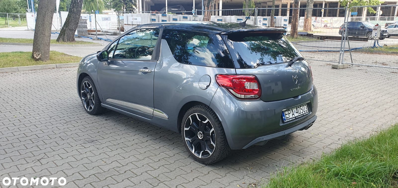 Citroën DS3 1.6 HDi SportChic - 4
