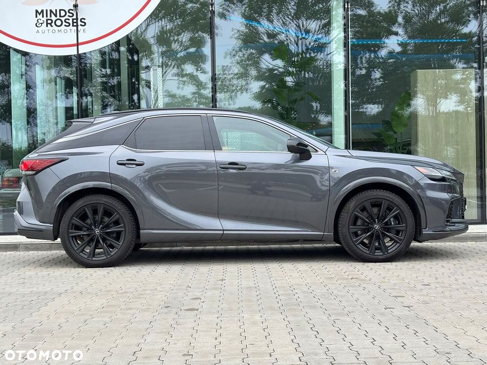 Lexus RX - 4