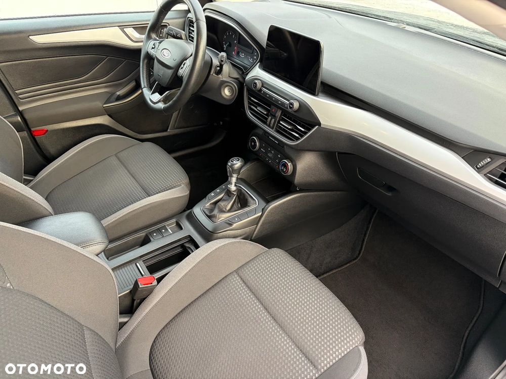 Ford Focus SW 1.0 EcoBoost Trend Edition - 12