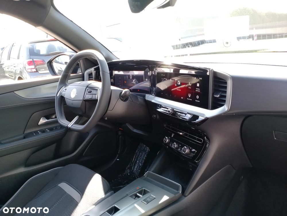 Opel Mokka 1.2 T mHEV Ultimate S&S eDTC6 - 11