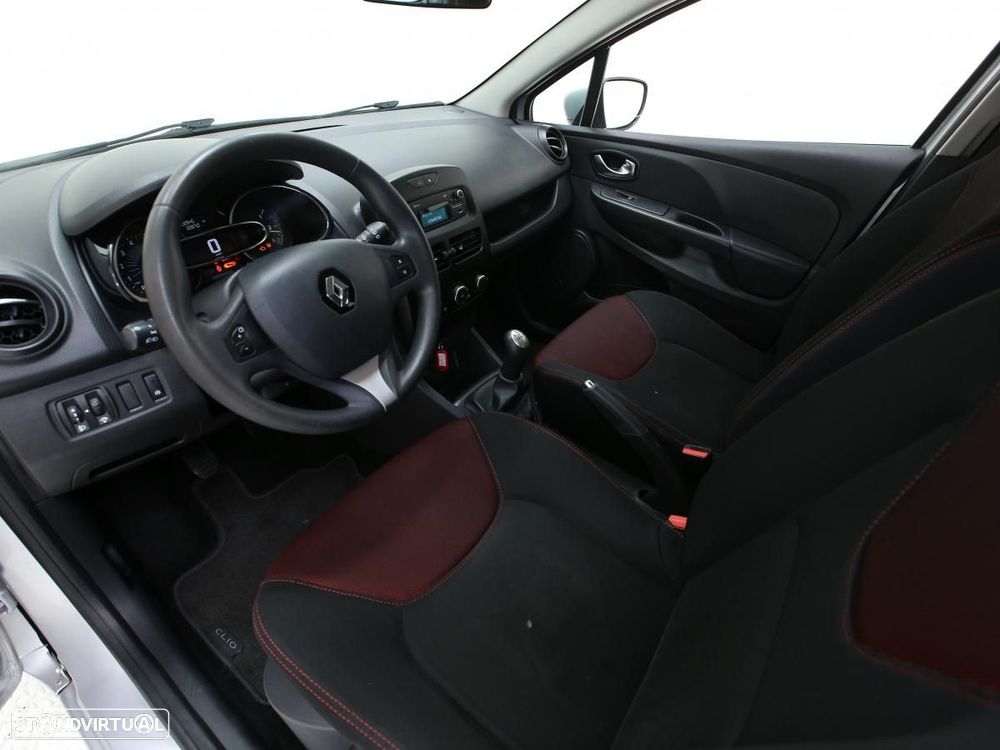 Renault Clio 1.5 dCi Confort - 6