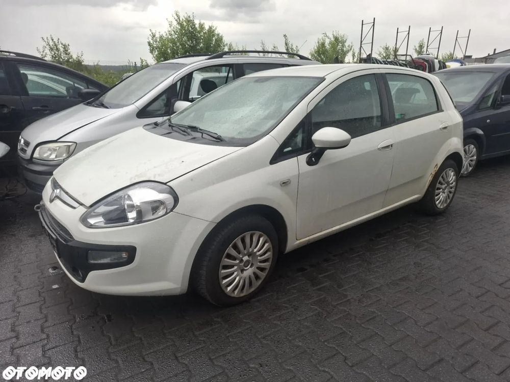 FIAT PUNTO - 1