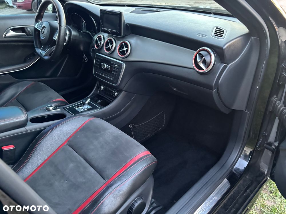Mercedes-Benz GLA 45 AMG 4Matic 7G-DCT Edition 1 - 16