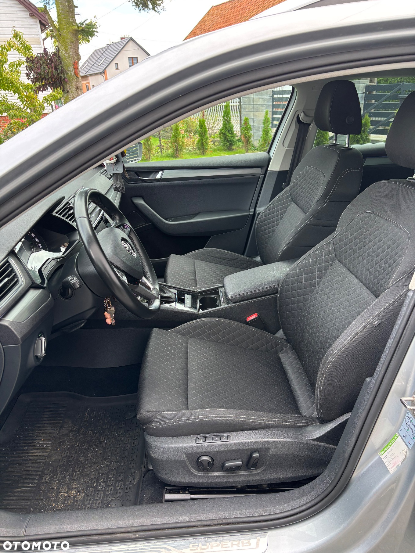 Skoda Superb Combi 2.0 TDI DSG Style - 13