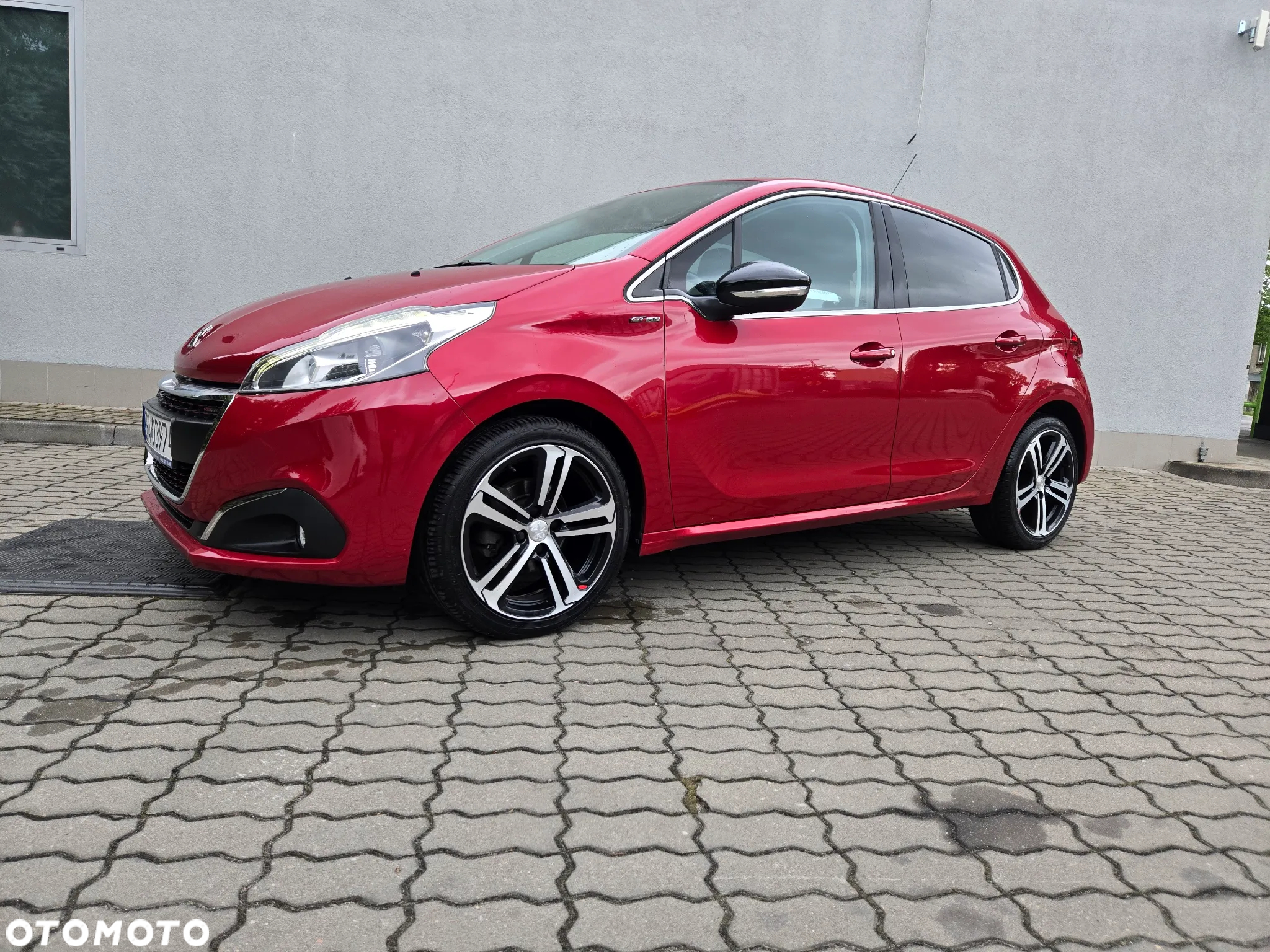 Peugeot 208 1.2 PureTech Allure S&S - 6