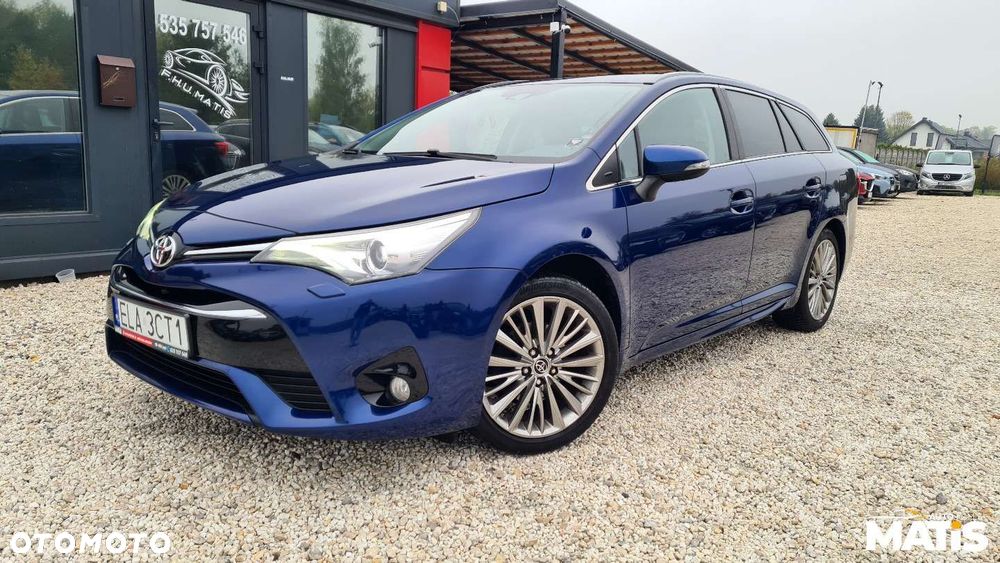 Toyota Avensis - 17