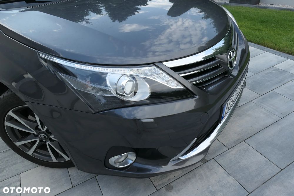 Toyota Avensis 2.0 Prestige MS - 3