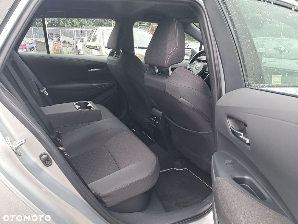 Toyota Corolla 1.8 Hybrid Comfort - 18