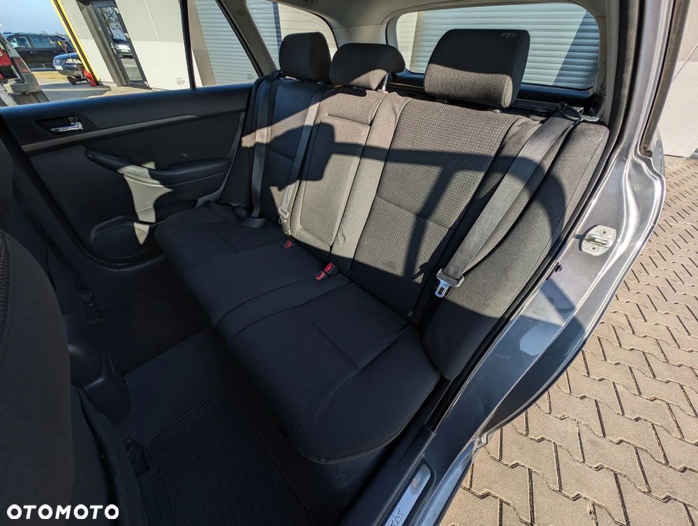 Toyota Avensis 1.8 VVT-i Edition - 37