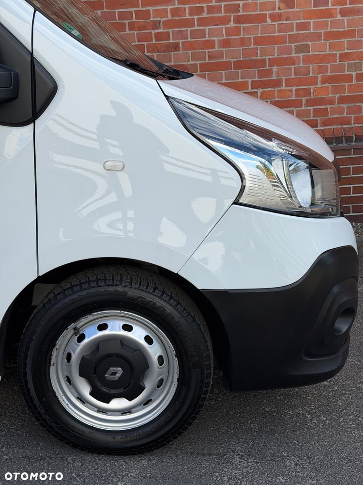 Renault Trafic - 15