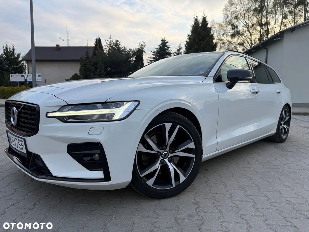 Volvo V60 D4 R-Design - 2