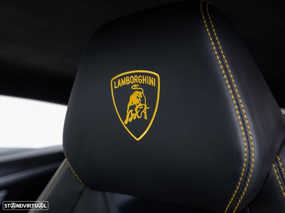 Lamborghini Urus - 17
