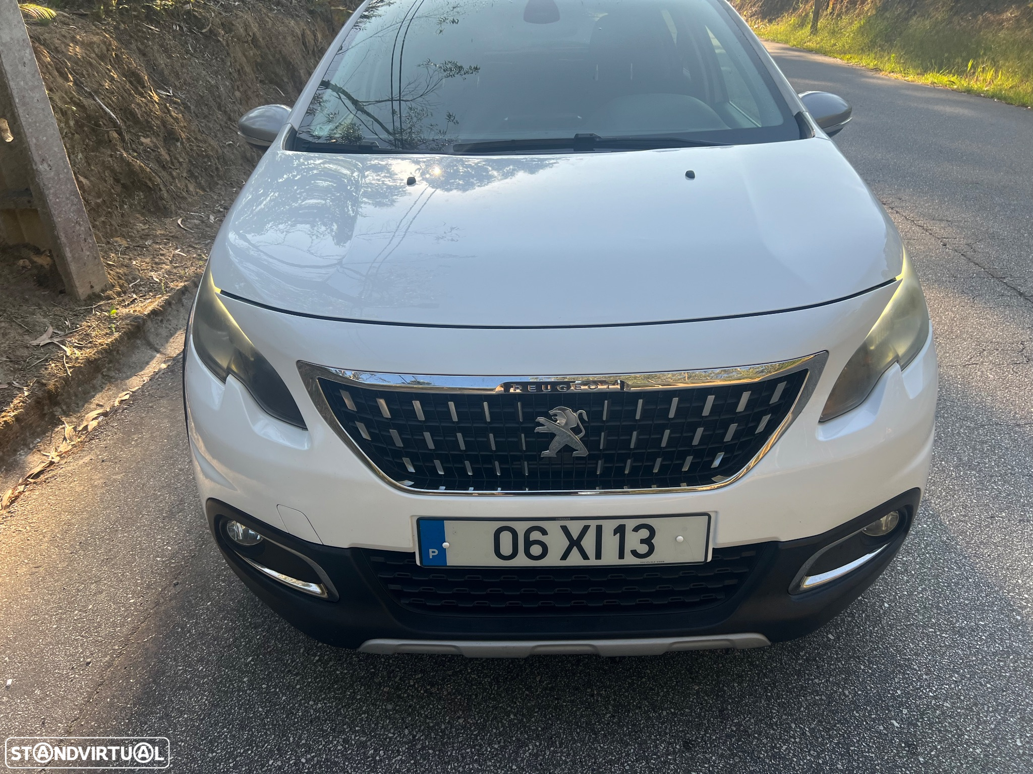 Peugeot 2008 1.6 BlueHDi Style - 3