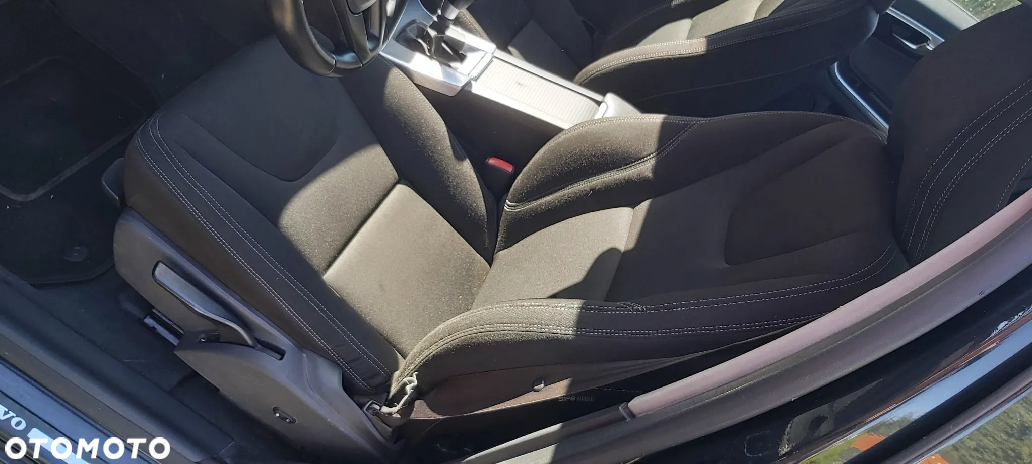 Volvo V60 D2 Momentum - 14