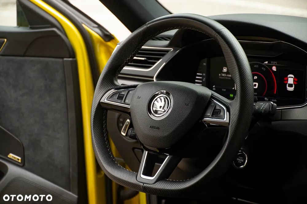 Skoda Superb 2.0 TDI DSG Sportline - 7
