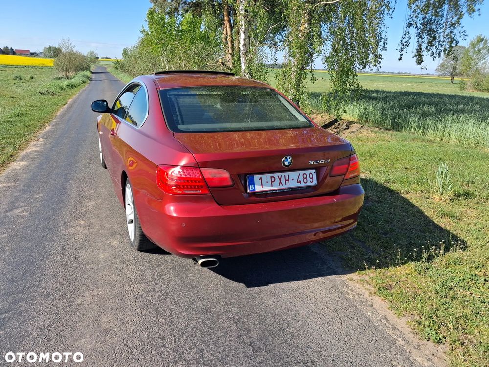 BMW Seria 3 320d DPF Edition Fleet Sport - 9