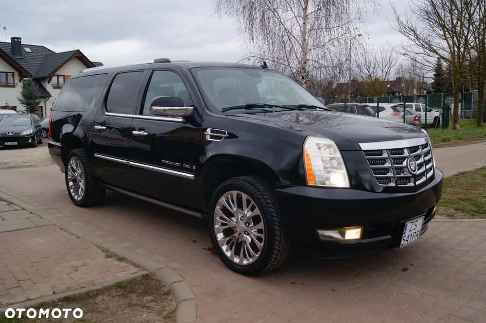 Cadillac Escalade 6.2 V8 Sport Luxury - 2