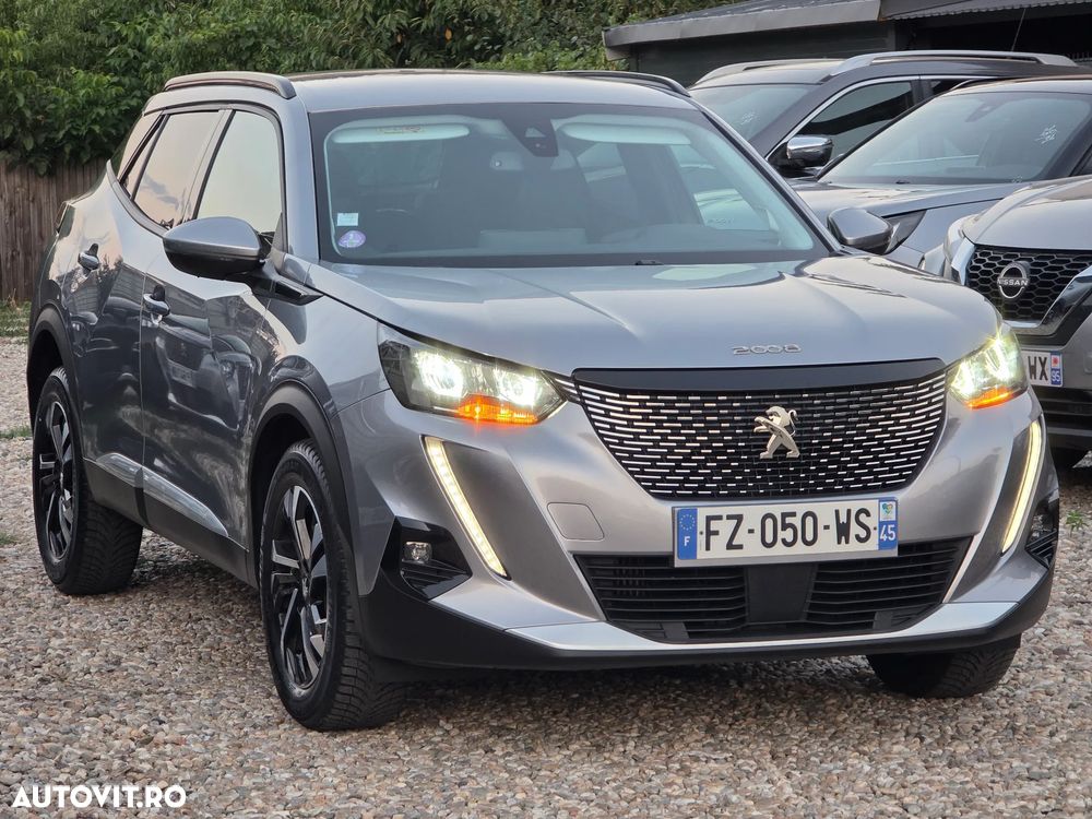 Peugeot 2008 PureTech 130 EAT8 GT - 5