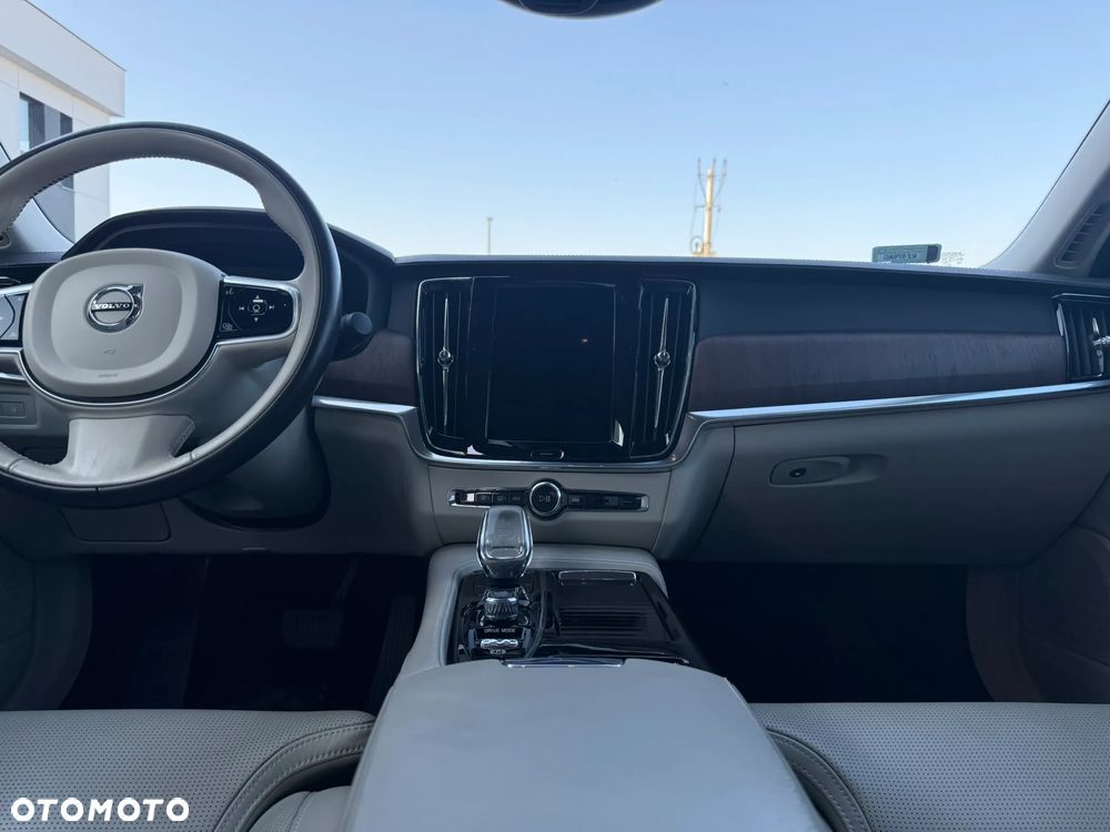 Volvo S90 T8 AWD Plug-In Hybrid Inscription - 7