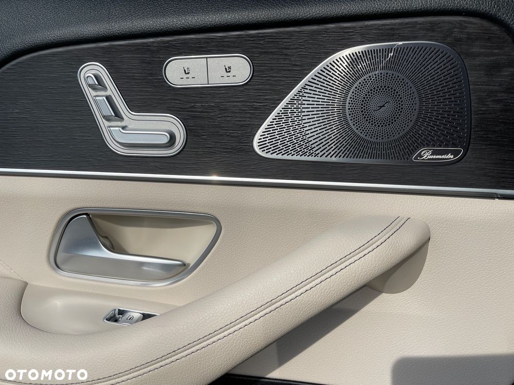 Mercedes-Benz GLS - 30