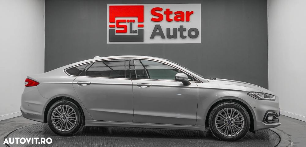 Ford Mondeo 2.0 HEV Titanium - 11