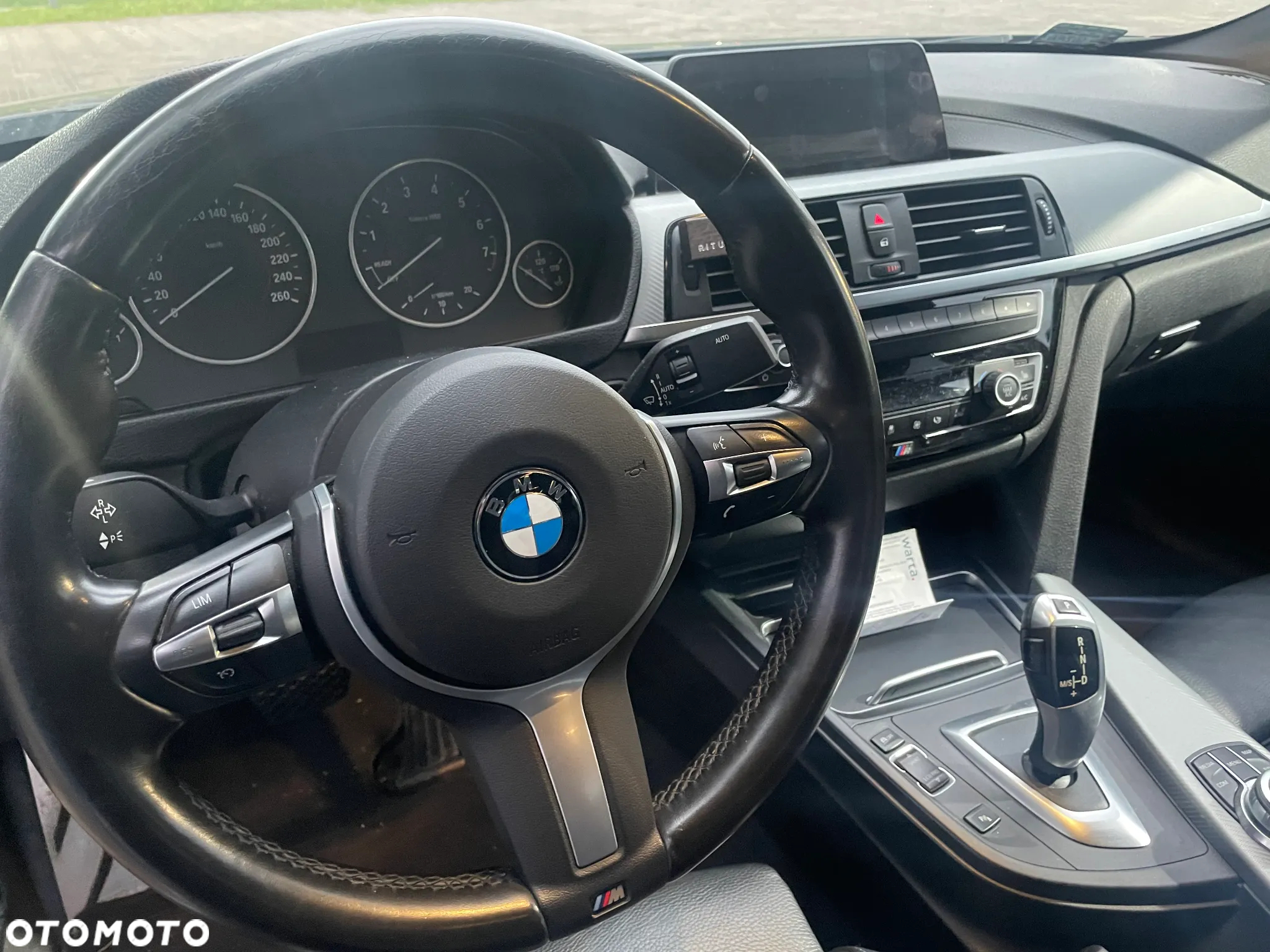 BMW Seria 3 318i GPF M Sport Shadow - 16