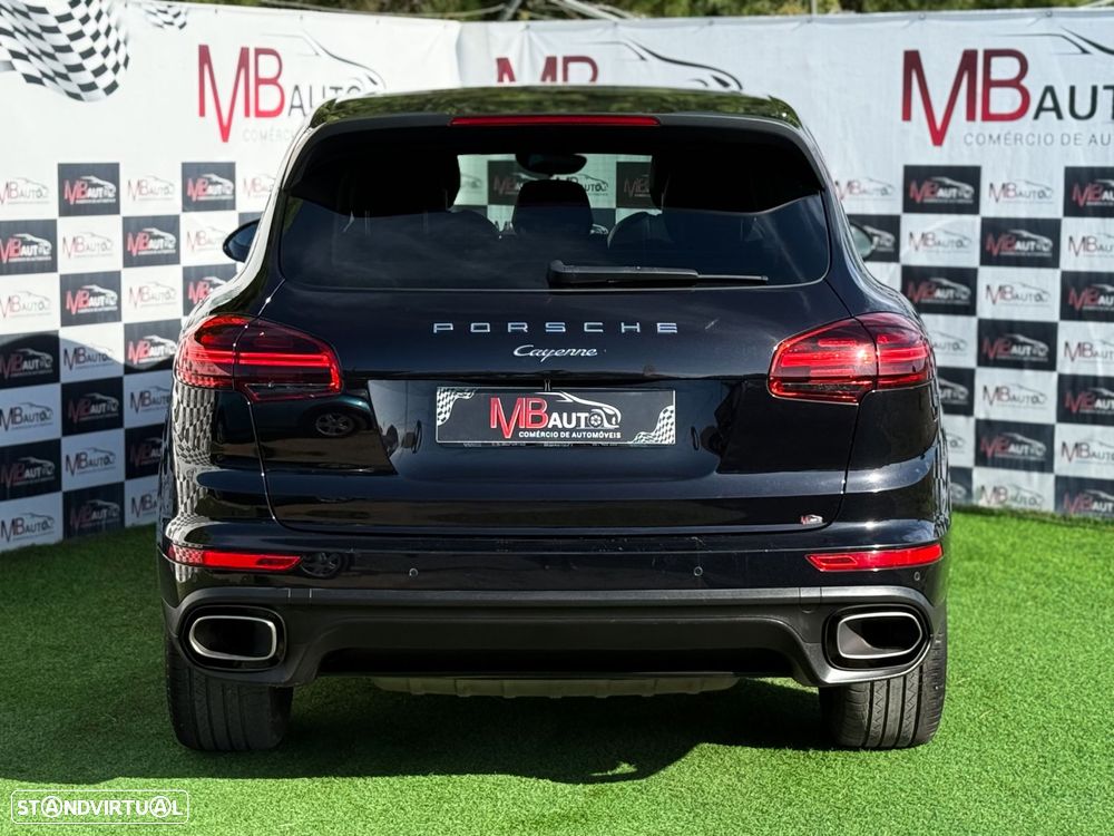 Porsche Cayenne Platinum Edition - 7