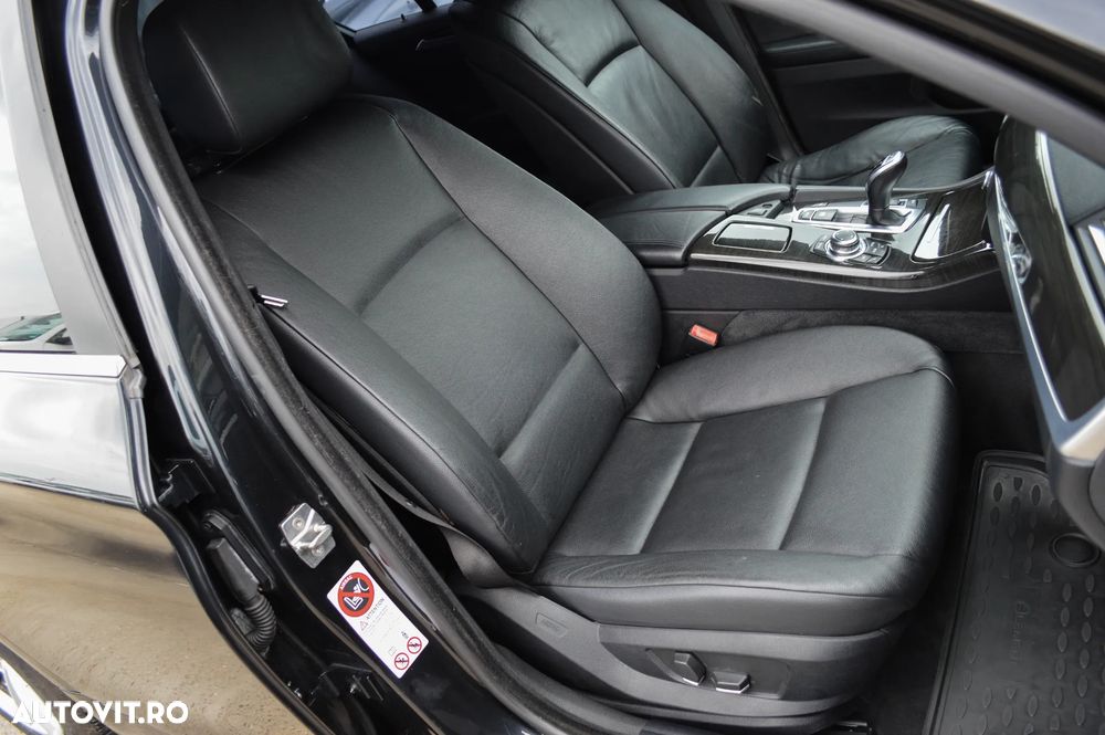 BMW Seria 5 520d Aut. Modern Line - 37