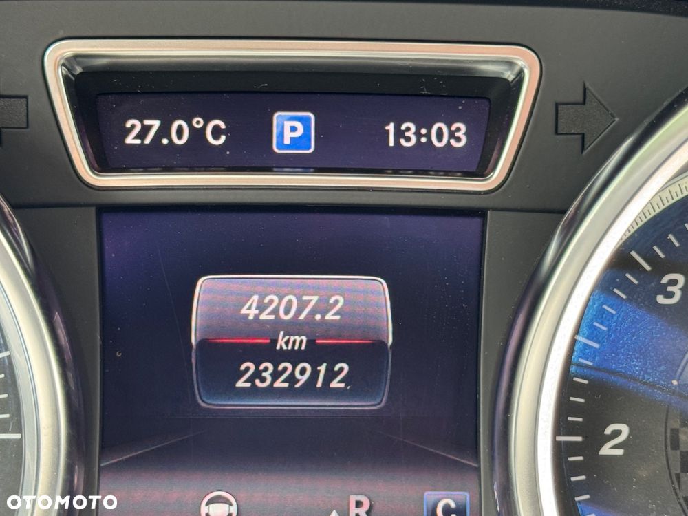 Mercedes-Benz GLE 350 d 4Matic 9G-TRONIC OrangeArt Edition - 37