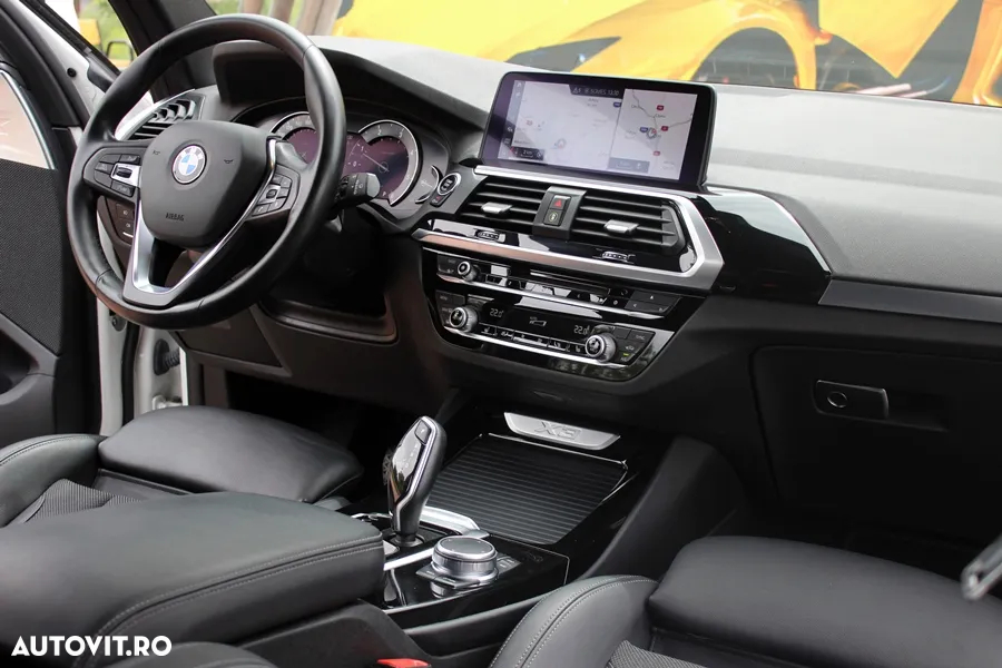 BMW X3 xDrive20d AT Luxury Line - 23