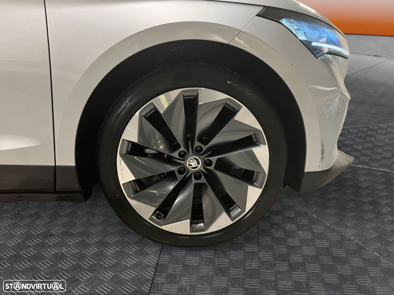 Skoda Enyaq iV 60 - 17