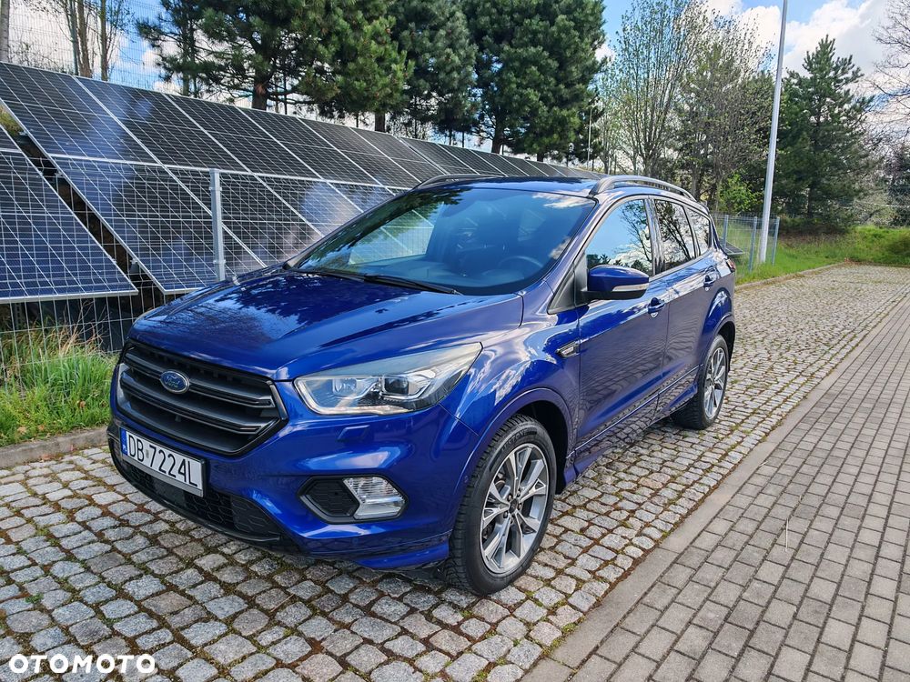 Ford Kuga 1.5 EcoBoost 2x4 ST-Line - 1