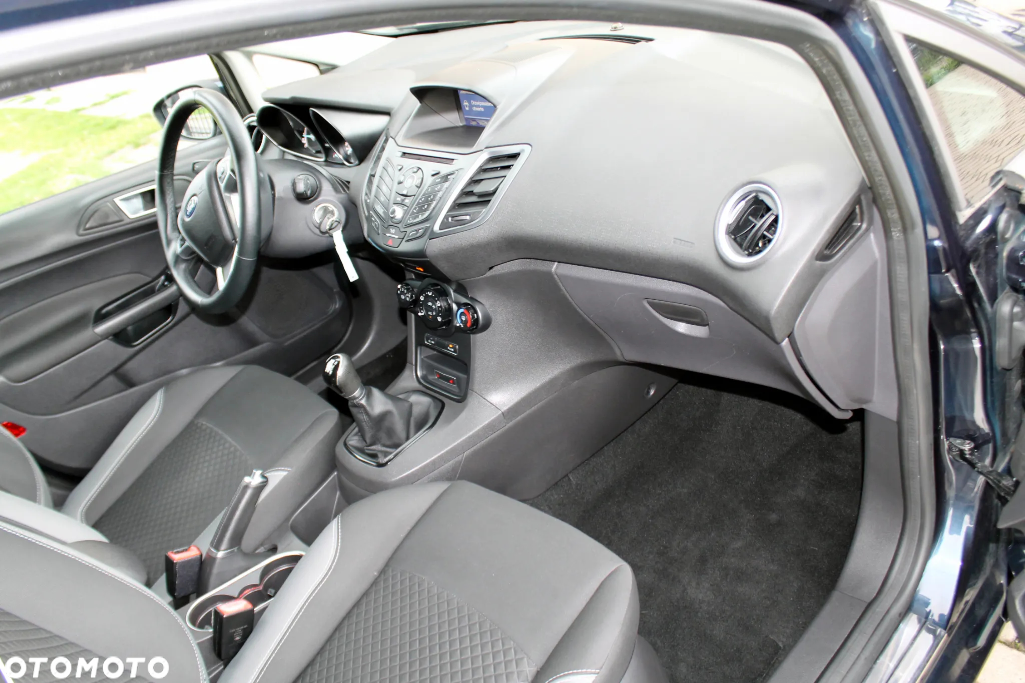 Ford Fiesta 1.0 EcoBoost S&S TREND - 13