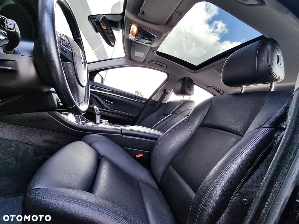 BMW Seria 5 528i xDrive - 18