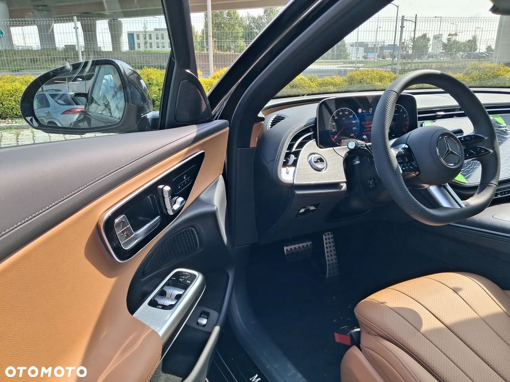 Mercedes-Benz Klasa E 200 mHEV 4-Matic AMG 9G-Tronic - 9