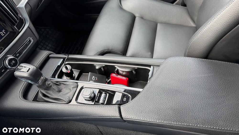 Volvo S90 - 30