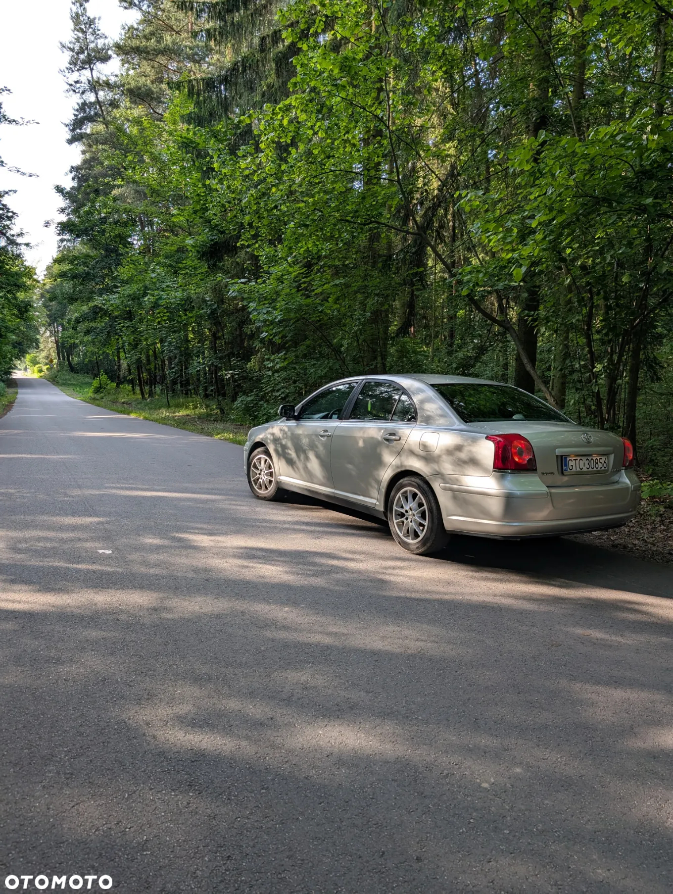 Toyota Avensis 1.8 VVT-i Luna - 12