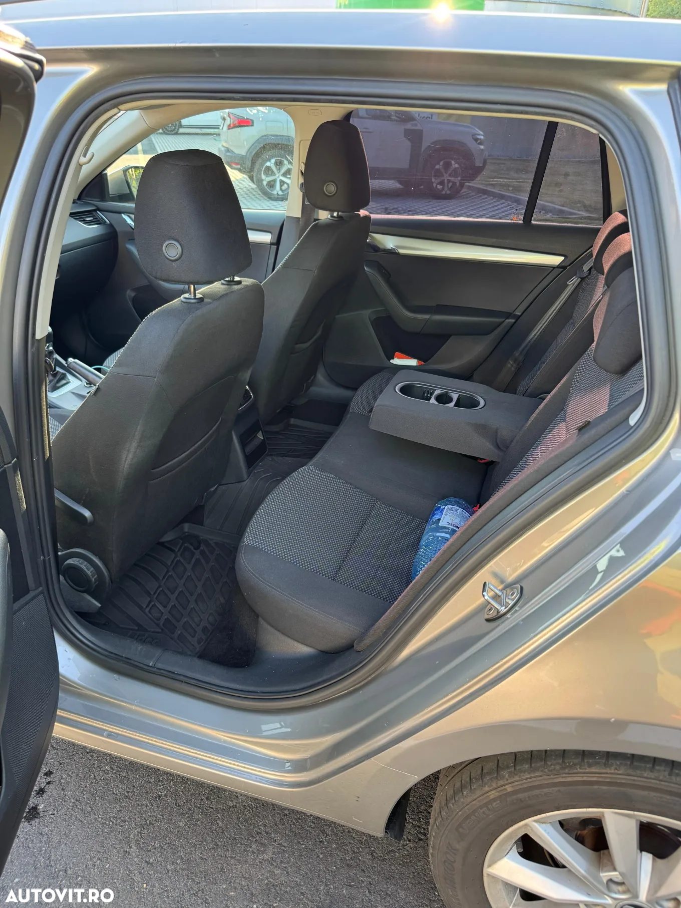 Skoda Octavia 1.6 TDI AMBITION - 6